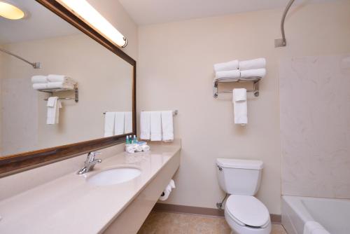 holiday inn express and suites sioux falls at empi