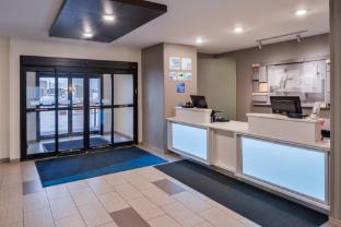 holiday inn express and suites sioux falls at empi