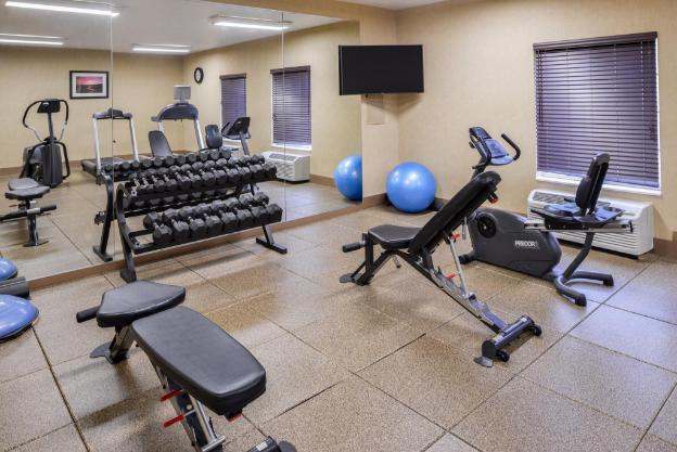 holiday inn express and suites sioux falls at empi
