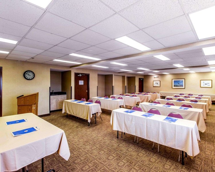comfort inn and suites at robins air force base