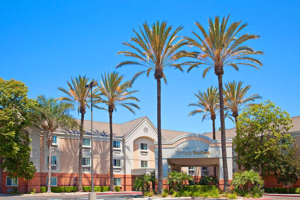 sonesta simply suites orange county airport