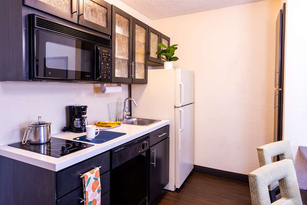 sonesta simply suites orange county airport