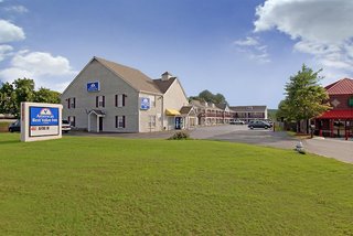 Travel Inn Of Buford,Near Buford Community Center,2 star