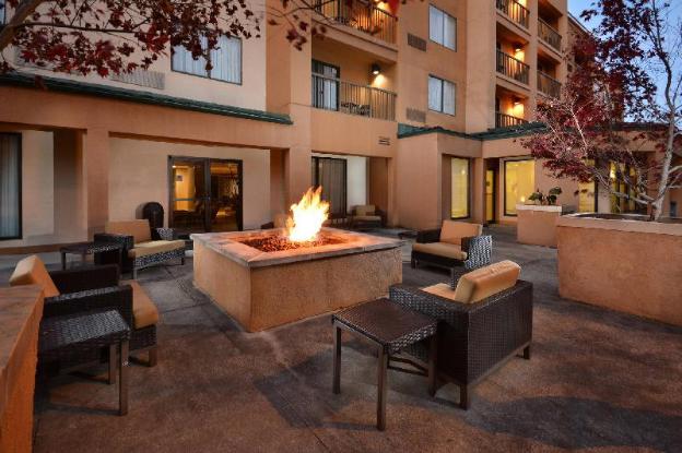 courtyard by marriott beckley