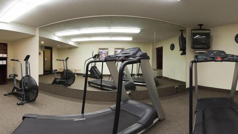 holiday inn express fayetteville univ of ar area by ihg