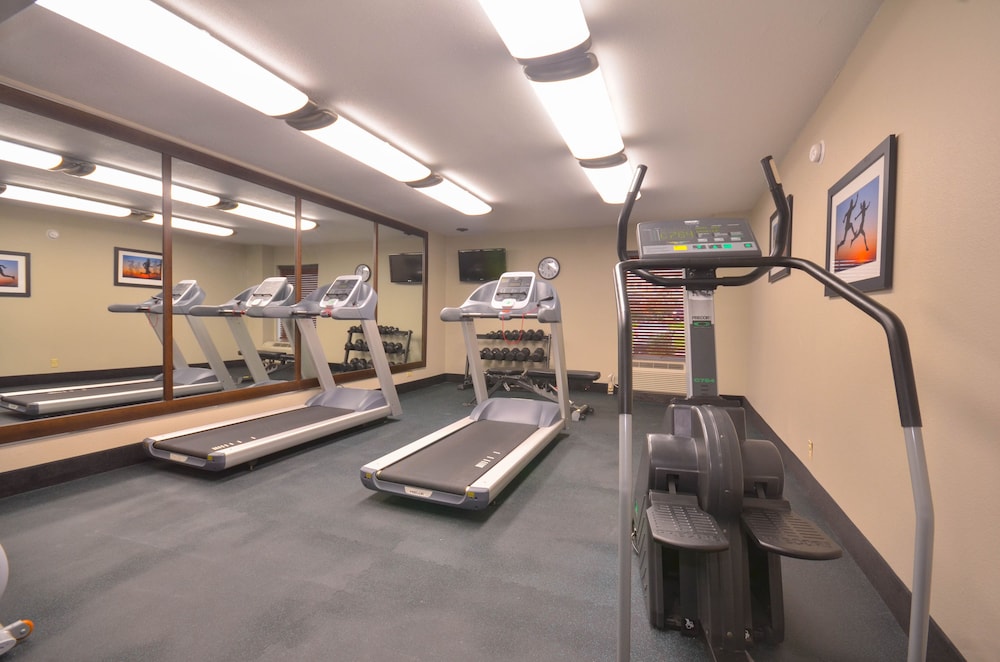 holiday inn express fayetteville univ of ar area by ihg