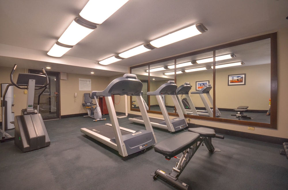 holiday inn express fayetteville univ of ar area by ihg