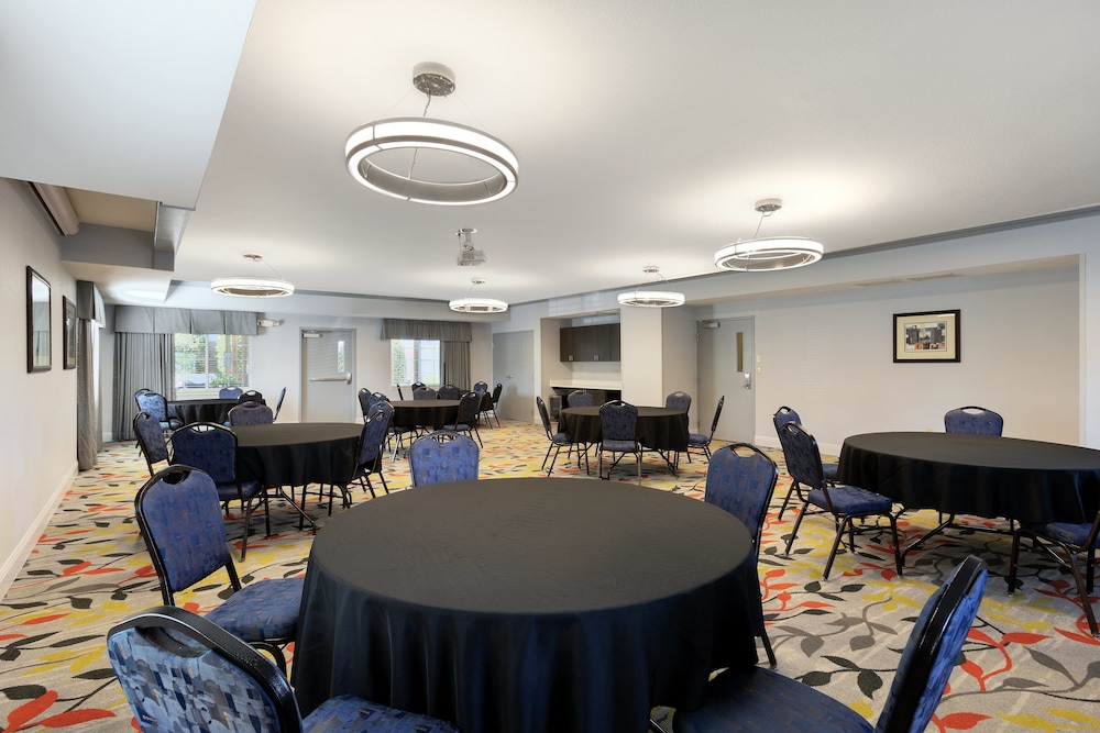 candlewood suites rogers bentonville by ihg