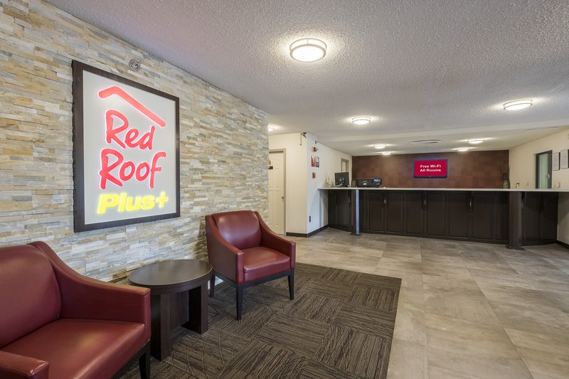 red roof inn plus and suites opelika