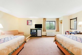 super 8 by wyndham kutztown allentown area