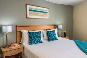 Oaks The Entrance Waterfront Suites,Near Blue Bay Beach,4 star