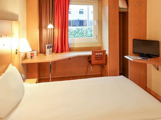 ibis madrid alcala de henares la garena hotel
