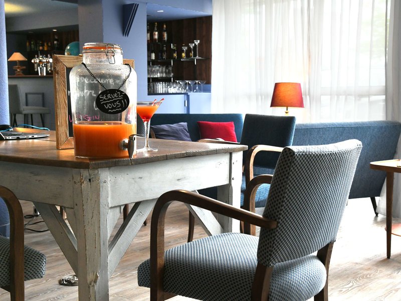 ibis nantes saint herblain