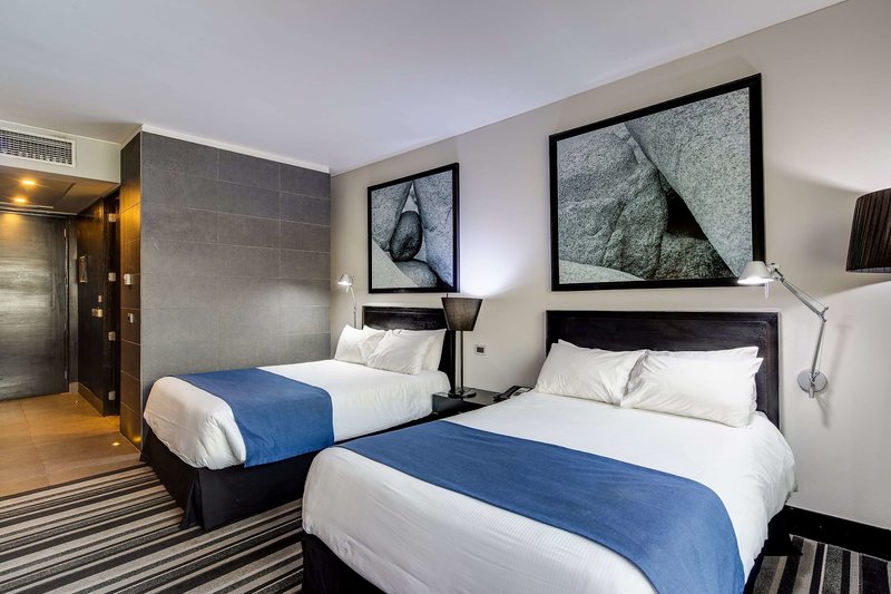 Wyndham Santiago Pettra,Lo Barnechea>>La Dehesa,4.5 star