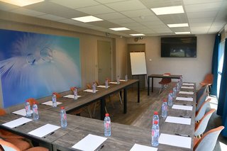 kyriad direct tours sud chambray les tours