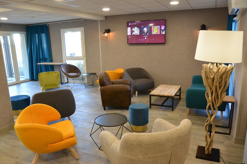 kyriad direct tours sud chambray les tours