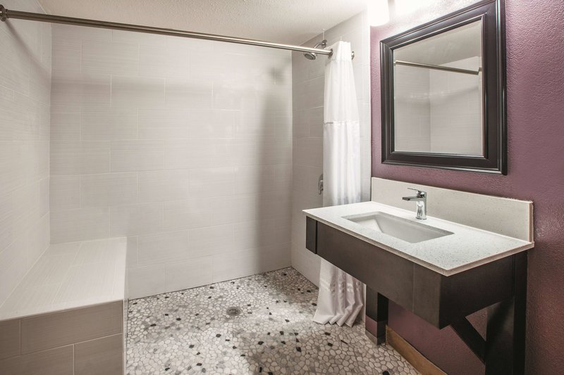 la quinta inn and suites by wyndham sturbridge