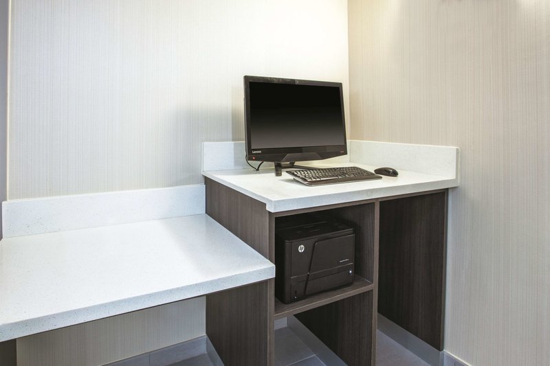 la quinta inn and suites by wyndham sturbridge