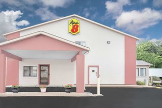 super 8 by wyndham east moline