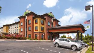 holiday inn express and suites olive branch by ihg