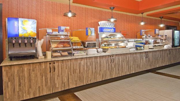 holiday inn express and suites olive branch by ihg
