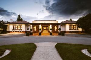 Hyatt Hotel Canberra - A Park Hyatt,Barton>>Australian Capital Territory,5 star