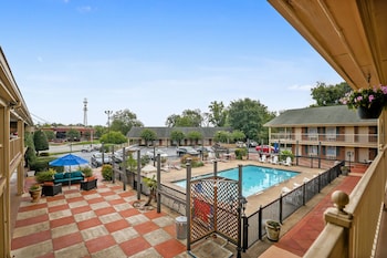 the guest lodge gainesville