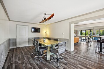 the guest lodge gainesville