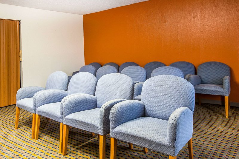 rodeway inn and suites