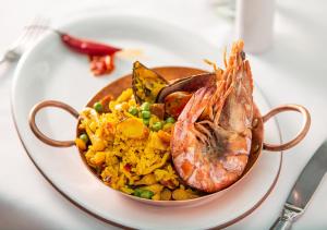 estanplaza funchal faria lima