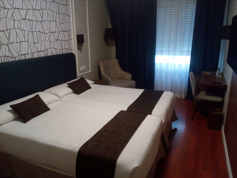 hotel corona de castilla burgos