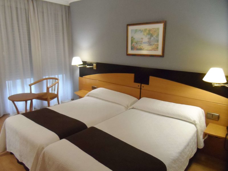 hotel corona de castilla burgos