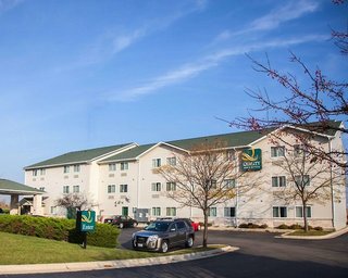Quality Inn & Suites Loves Park Near Rockford,Illinois>>Chicago,3 star