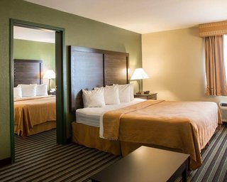 quality inn and suites loves park near rockford