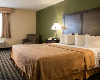 quality inn and suites loves park near rockford