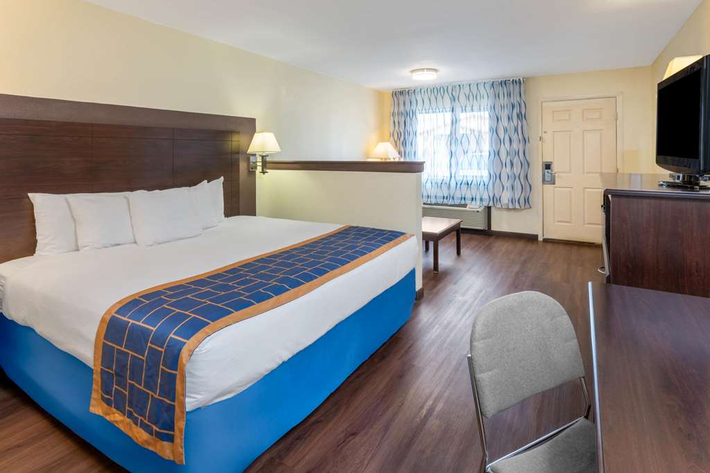 days inn by wyndham grants