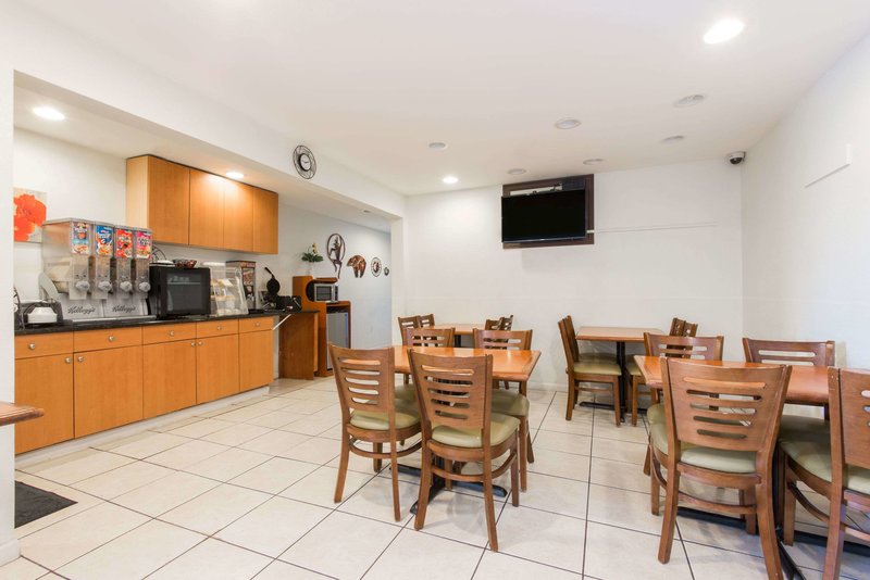 knights inn gallup at 3208 w hwy 66