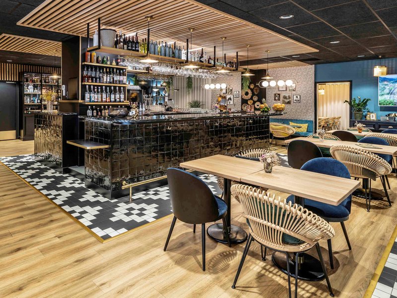 mercure la roche sur yon centre