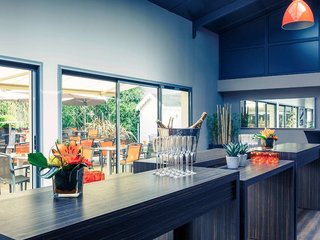 mercure la roche sur yon centre