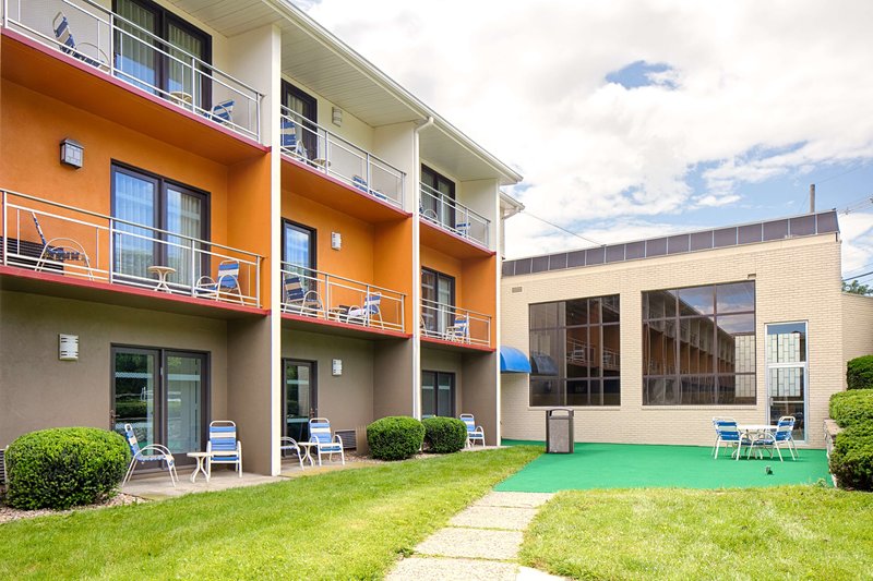 cburg inn and suites