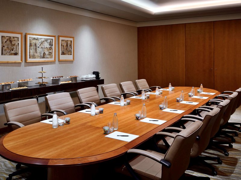 movenpick hotel beirut