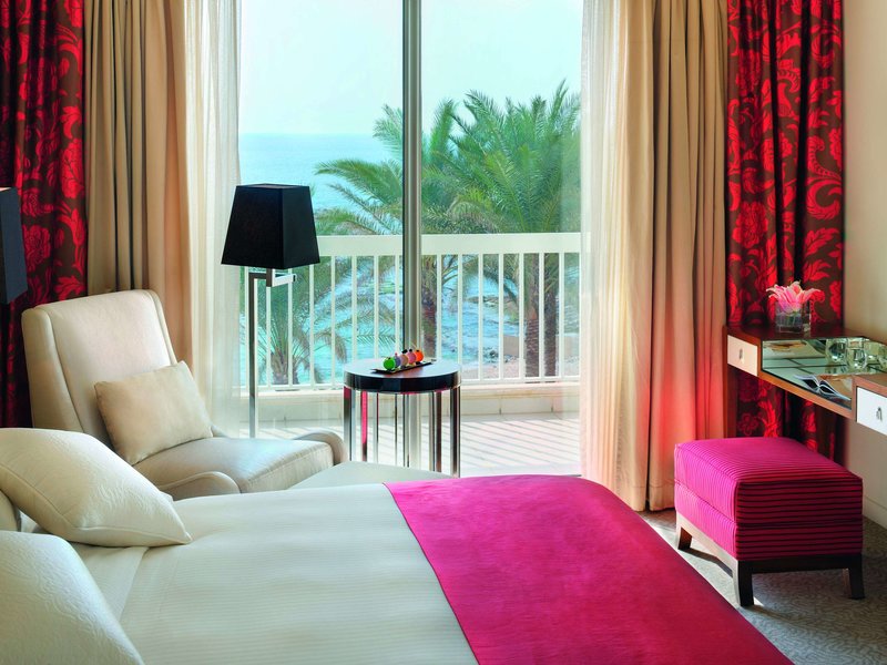movenpick hotel beirut