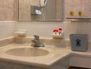 Super 8 By Wyndham Ashland,Burbank>>Ashland,2 star