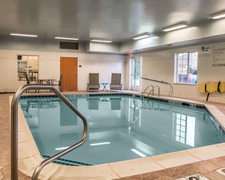 comfort inn and suites