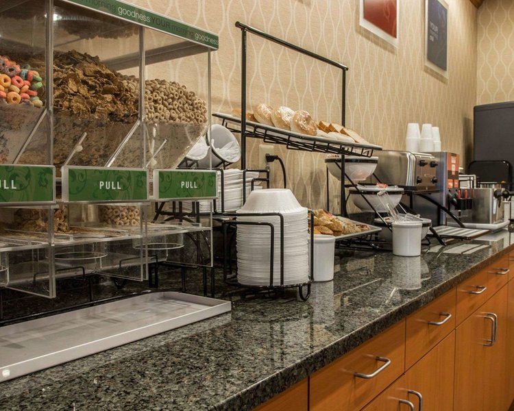 comfort inn and suites