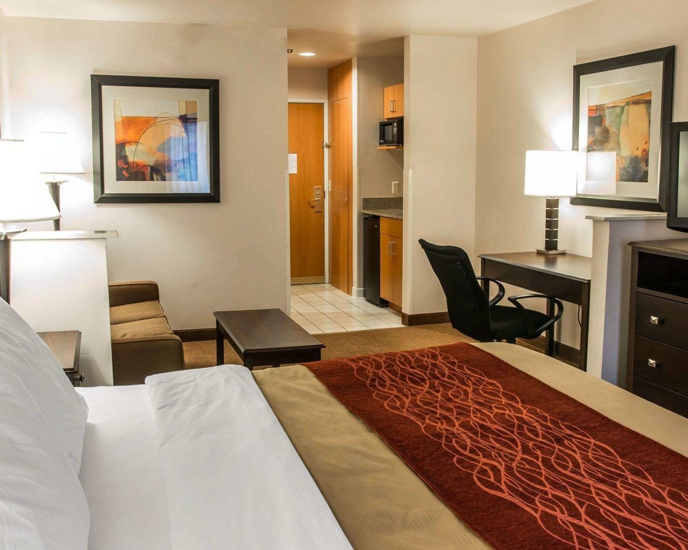comfort inn and suites