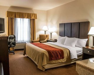 comfort inn and suites
