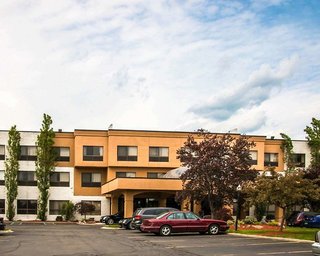 American Inn & Suites Waterford,Lake Angelus>>Detroit,3 star