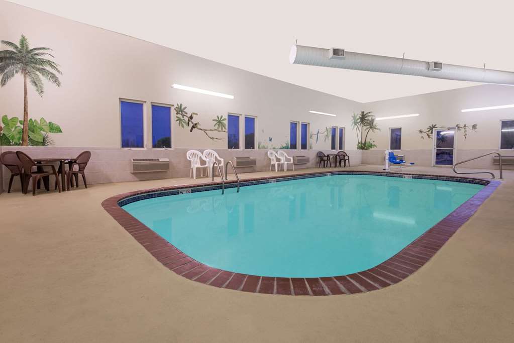 super 8 by wyndham ottawa