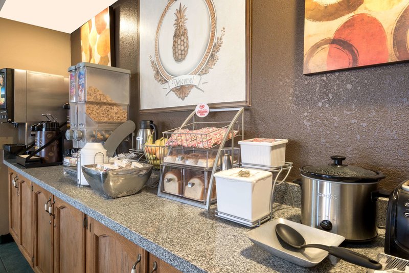 super 8 by wyndham ottawa